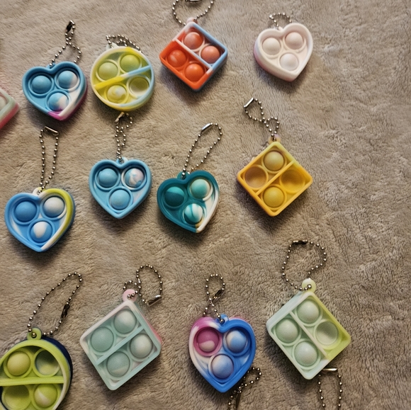 Fidget Keychains - Picture 2 of 3